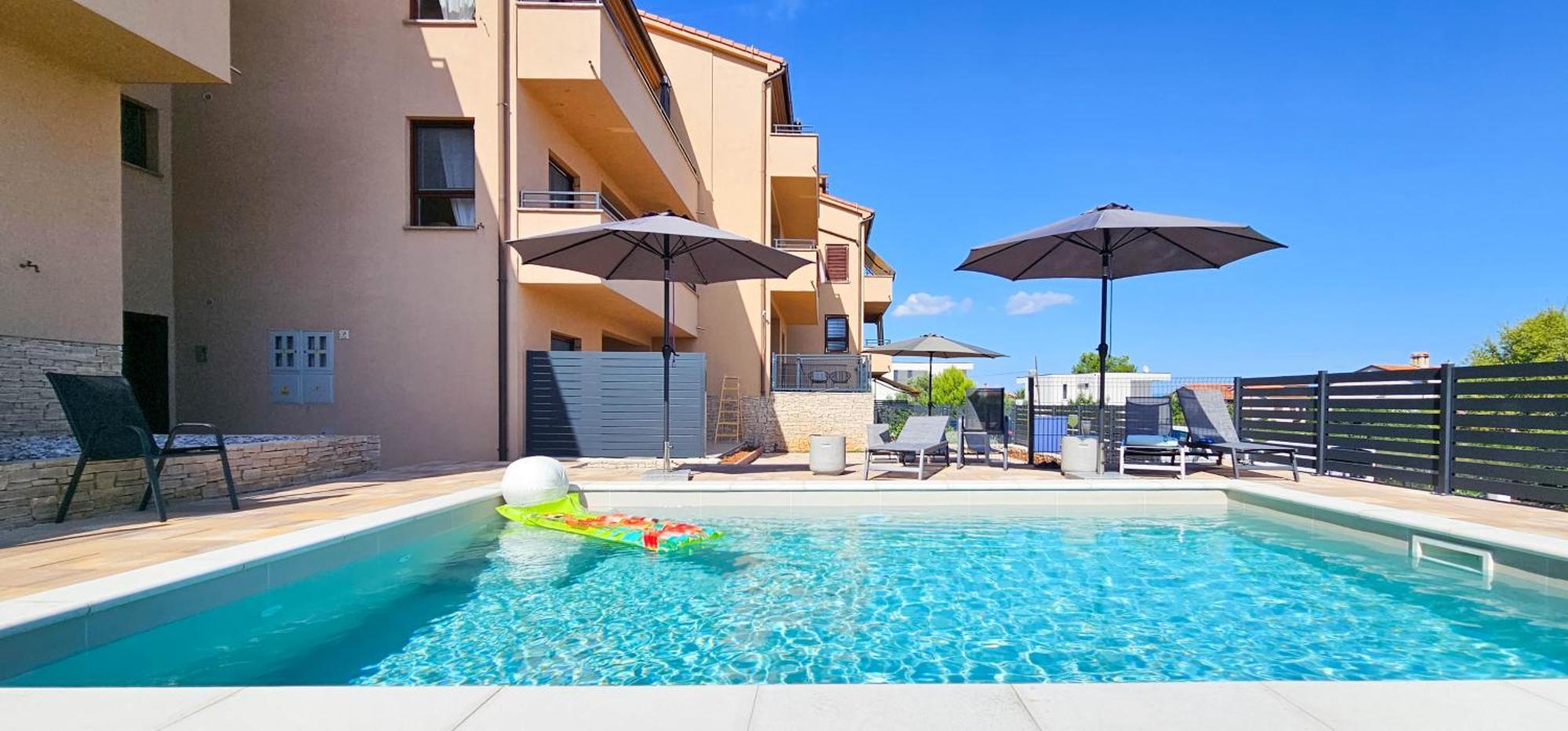 Apartment Bluemare With Shared Pool Ližnjan Exterior foto